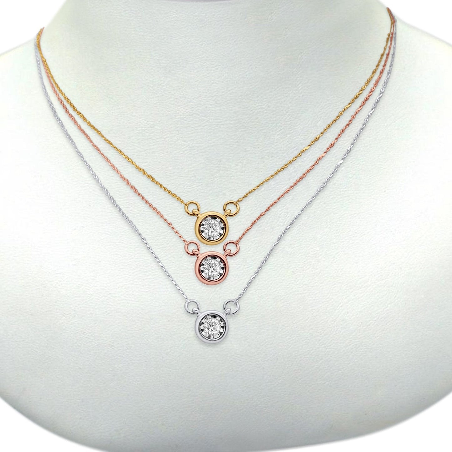 14K Yellow Gold Round Diamond .04ct Solitaire Pendant Necklace 18 Inch